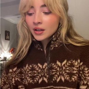Sabrina Carpenter XMas Pullover (brown, L)